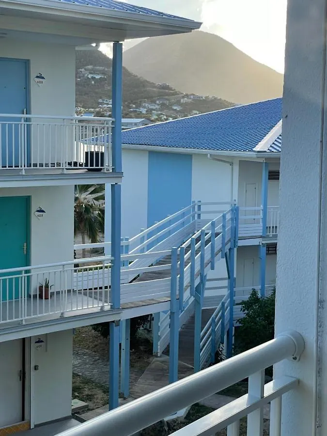Studio 24 Mont Vernon Orient Bay Cul de Sac 0*,